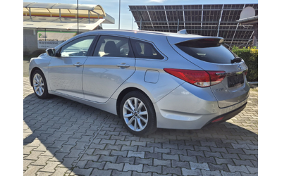 Hyundai I40 1.7 диз 136к.с - автомобили, коли, обяви за нови и употребявани 9