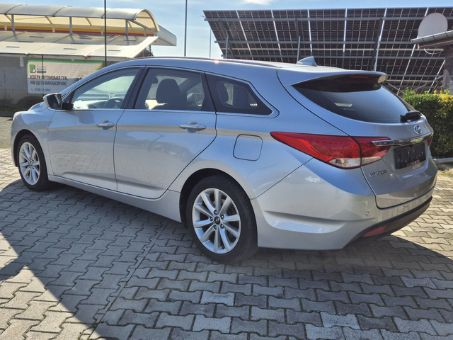 Hyundai I40 1.7 диз 136к.с - автомобили, коли, обяви за нови и употребявани 9