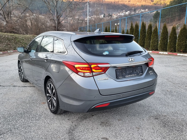 Hyundai I40 Avtomat/Navig/Facelift - автомобили, коли, обяви за нови и употребявани 3