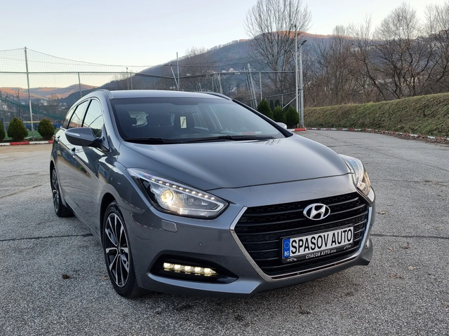 Hyundai I40 Avtomat/Navig/Facelift - автомобили, коли, обяви за нови и употребявани 7