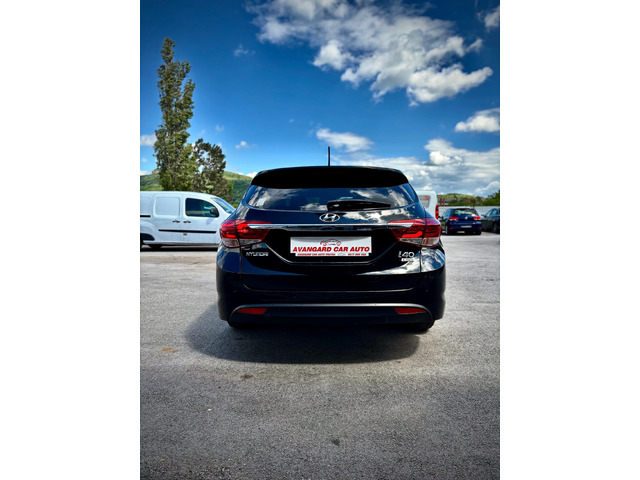 Hyundai I40 1.7 crdi - автомобили, коли, обяви за нови и употребявани 5