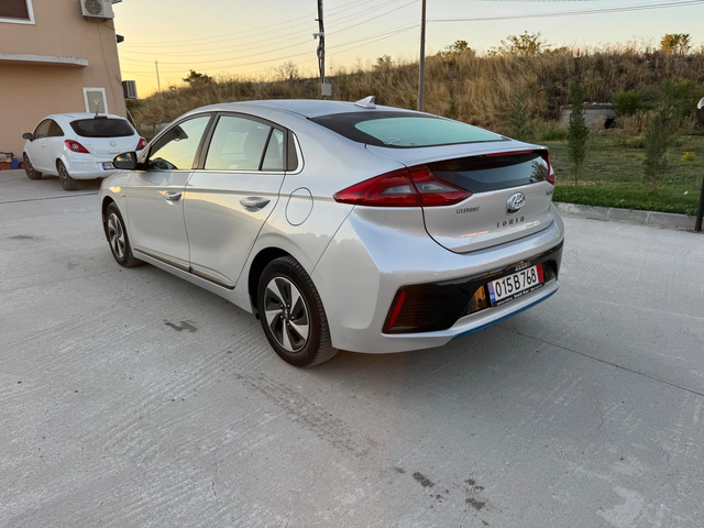 Hyundai Ioniq 1.6HYBRID-NAVI-KEY LESS-LED-DISKRONIK - автомобили, коли, обяви за нови и употребявани 4