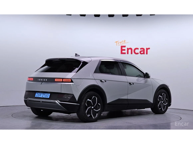 Hyundai Ioniq 5 * LONG RANGE* КОЖА* ПОДГРЕВ* ОБДУХВАНЕ* - автомобили, коли, обяви за нови и употребявани 1