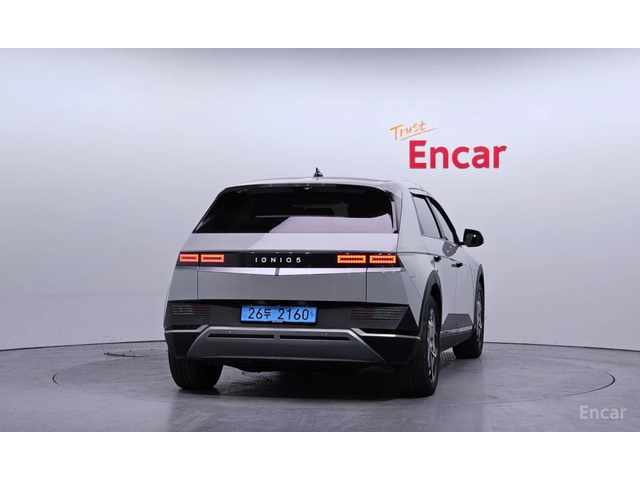 Hyundai Ioniq 5 * LONG RANGE* КОЖА* ПОДГРЕВ* ОБДУХВАНЕ* - автомобили, коли, обяви за нови и употребявани 3