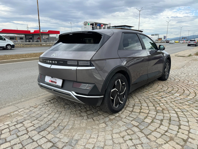 Hyundai Ioniq 5 4x4 - автомобили, коли, обяви за нови и употребявани 5