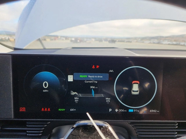 Hyundai Ioniq 5 LIMITED* ПОДГРЕВ* ПАНО* 360* КАМЕРА* LANE* ASSIST* - автомобили, коли, обяви за нови и употребявани 9