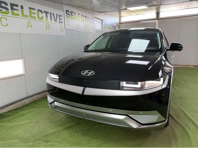 Hyundai Ioniq 5 LONG RANGE* AWD* Ultimate* 2700km* 2024 - автомобили, коли, обяви за нови и употребявани 1