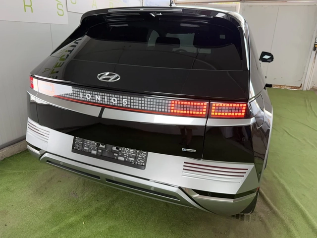 Hyundai Ioniq 5 LONG RANGE* AWD* Ultimate* 2700km* 2024 - автомобили, коли, обяви за нови и употребявани 9