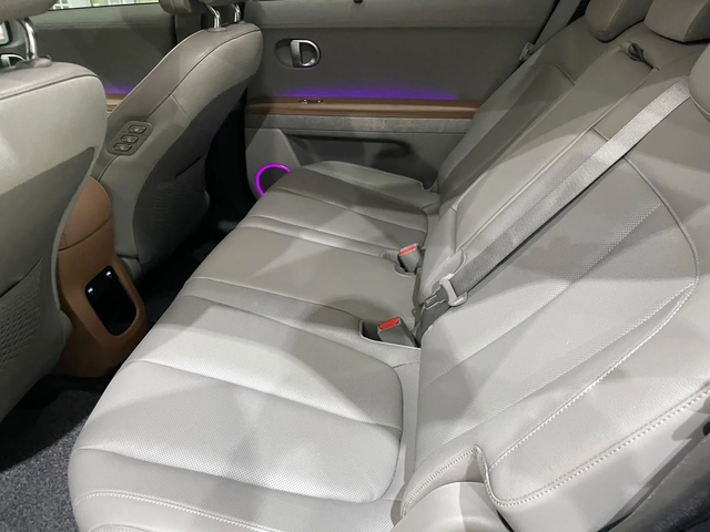 Hyundai Ioniq 5 Long Range ! AWD ! Prestige ! - автомобили, коли, обяви за нови и употребявани 10