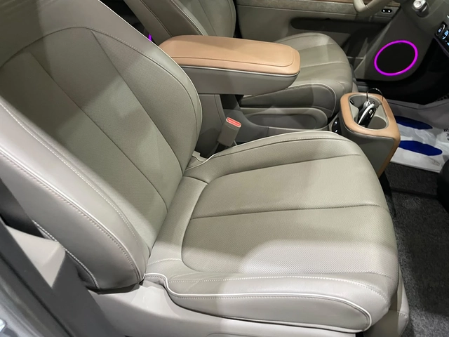 Hyundai Ioniq 5 Long Range ! AWD ! Prestige ! - автомобили, коли, обяви за нови и употребявани 8