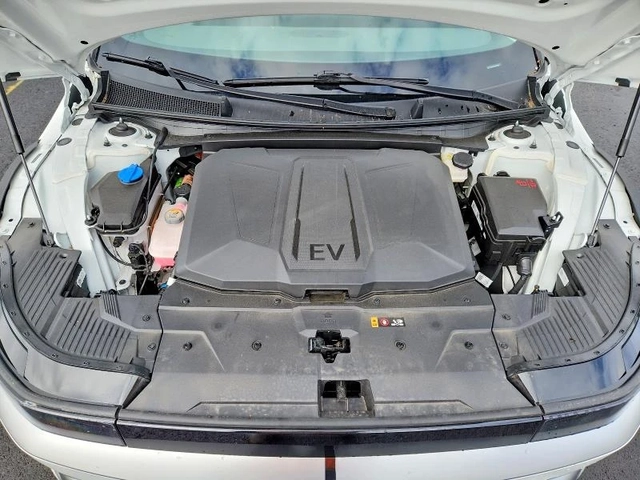 Hyundai Ioniq 5 2025 HYUNDAI IONIQ 5 SEL - автомобили, коли, обяви за нови и употребявани 10