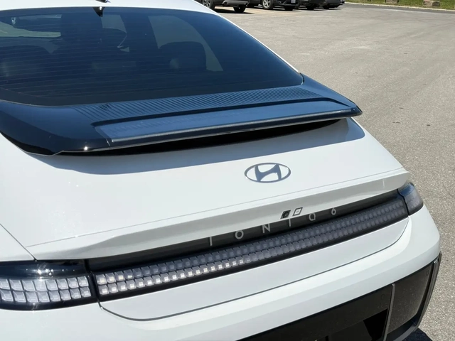 Hyundai Ioniq IONIQ 6 - автомобили, коли, обяви за нови и употребявани 10