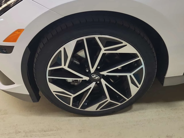 Hyundai Ioniq 6 * Preferred * 2 КЛЮЧА* PANO* ПОДГРЕВ* - автомобили, коли, обяви за нови и употребявани 5