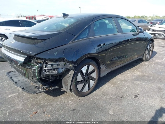 Hyundai Ioniq 6 SE* ПОДГРЕВ* 360* КАМЕРА* KEYLESS* - автомобили, коли, обяви за нови и употребявани 6