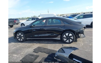 Hyundai Ioniq 6 SE* ПОДГРЕВ* 360* КАМЕРА* KEYLESS* - автомобили, коли, обяви за нови и употребявани 9