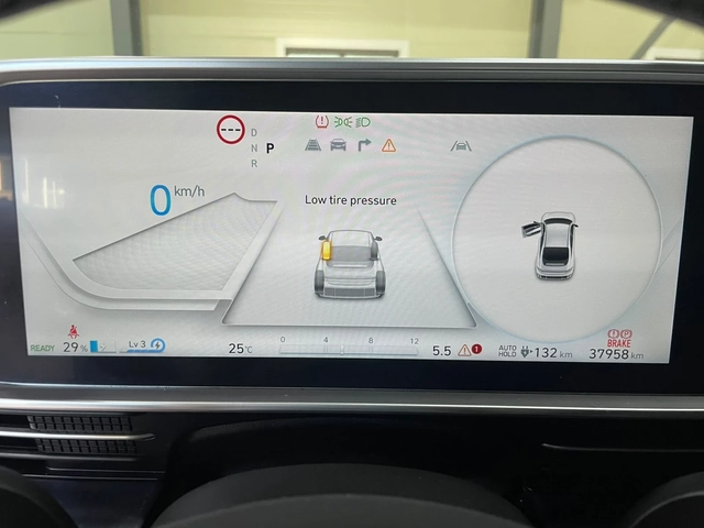 Hyundai Ioniq 6 Long Range ! AWD ! Prestige ! - автомобили, коли, обяви за нови и употребявани 13