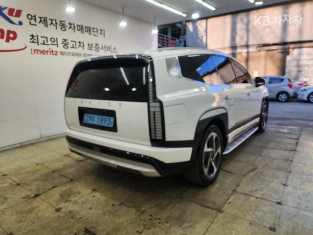 Hyundai IONIQ 9 EV AWD ЛИЗИНГ БЕЗ ПЪРВ.ВН - автомобили, коли, обяви за нови и употребявани 2