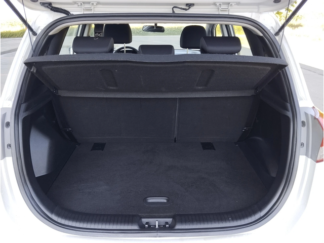 Hyundai Ix20 1.4CRDI 90кс. 6ск. - автомобили, коли, обяви за нови и употребявани 11