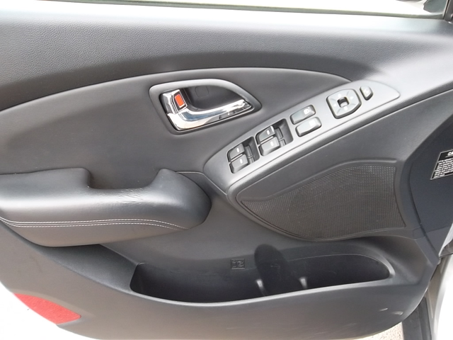 Hyundai IX35 2.0d 4x4 - автомобили, коли, обяви за нови и употребявани 7