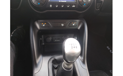 Hyundai IX35 2, 0d 4x4 136ps - автомобили, коли, обяви за нови и употребявани 12