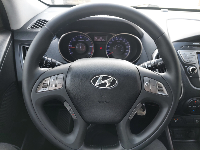 Hyundai IX35 2, 0d 4x4 136ps - автомобили, коли, обяви за нови и употребявани 9