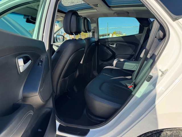 Hyundai IX35 -2.0CRDI-PREMIUM-4X4-FULL PACK - автомобили, коли, обяви за нови и употребявани 10