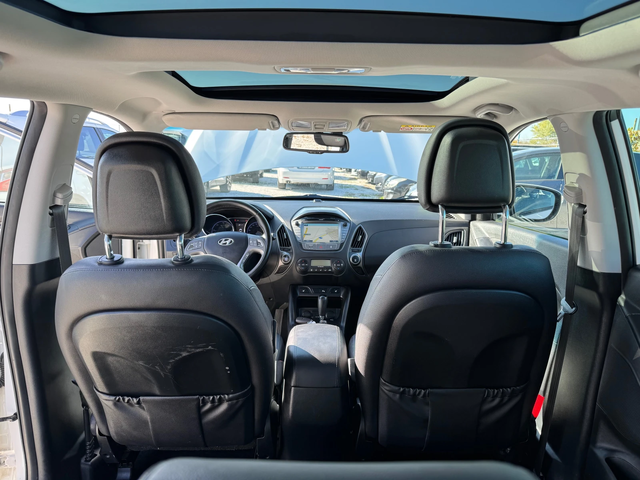 Hyundai IX35 -2.0CRDI-PREMIUM-4X4-FULL PACK - автомобили, коли, обяви за нови и употребявани 9