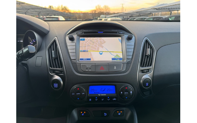 Hyundai IX35 2.0D-4x4-AUT-CAMERA-KEYLESS-ПОДГРЕВ-XENON - автомобили, коли, обяви за нови и употребявани 11