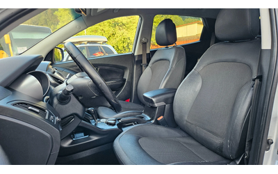 Hyundai IX35 2.0 Crdi AVTOMAT/4X4/KOJA/NAVIG/FACELIFT - автомобили, коли, обяви за нови и употребявани 10