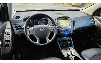 Hyundai IX35 2.0 Crdi AVTOMAT/4X4/KOJA/NAVIG/FACELIFT - автомобили, коли, обяви за нови и употребявани 8