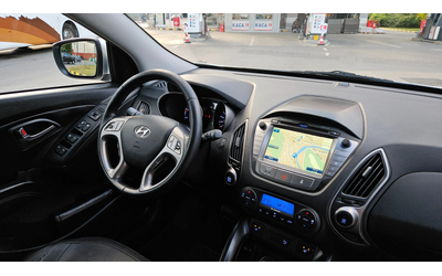 Hyundai IX35 2.0 Crdi AVTOMAT/4X4/KOJA/NAVIG/FACELIFT - автомобили, коли, обяви за нови и употребявани 9