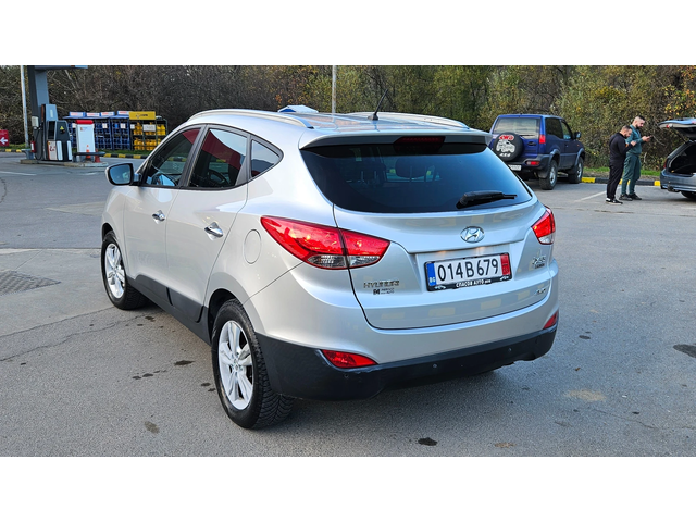 Hyundai IX35 2.0Crdi 4x4/Koja/Top sustoqnie - автомобили, коли, обяви за нови и употребявани 4