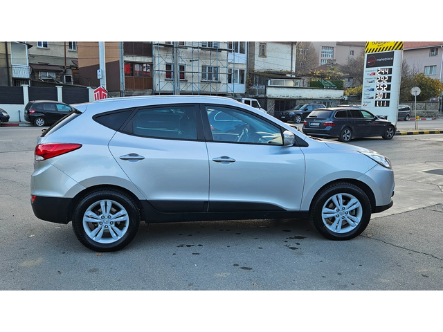 Hyundai IX35 2.0Crdi 4x4/Koja/Top sustoqnie - автомобили, коли, обяви за нови и употребявани 6