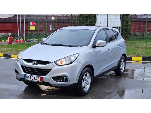Hyundai IX35 1.7 Crdi 6skorost/Klima/Top sustoqnie - автомобили, коли, обяви за нови и употребявани 7