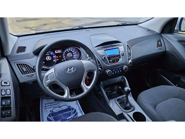 Hyundai IX35 1.7 Crdi 6skorost/Klima/Top sustoqnie - автомобили, коли, обяви за нови и употребявани 8