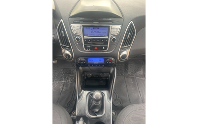 Hyundai IX35 2.0CRDI 136kc 4x4 - автомобили, коли, обяви за нови и употребявани 11