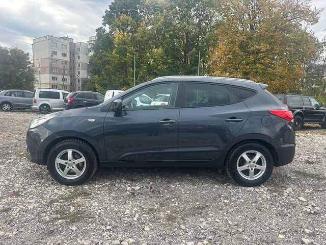 Hyundai IX35 2.0CRDI 136kc 4x4 - автомобили, коли, обяви за нови и употребявани 5