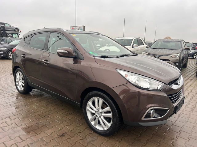 Hyundai IX35 2.0CRDI 4WD AVTOMAT/PANORAMA/KOJA/NAVI EURO 5 - автомобили, коли, обяви за нови и употребявани 3