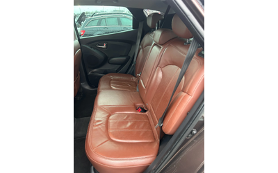 Hyundai IX35 2.0CRDI 4WD AVTOMAT/PANORAMA/KOJA/NAVI EURO 5 - автомобили, коли, обяви за нови и употребявани 9