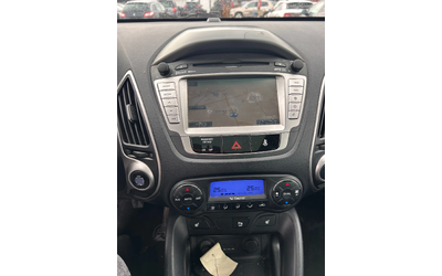 Hyundai IX35 2.0CRDI 4WD PANORAMA/KOJA/NAVI EURO 5 - автомобили, коли, обяви за нови и употребявани 13