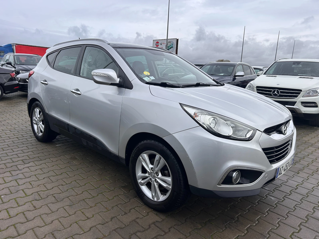 Hyundai IX35 2.0CRDI 4WD PANORAMA/KOJA/NAVI EURO 5 - автомобили, коли, обяви за нови и употребявани 3