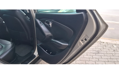 Hyundai IX35 2.0 4wd 163kc Панорама Климатроник !!Кожен салон!! - автомобили, коли, обяви за нови и употребявани 11