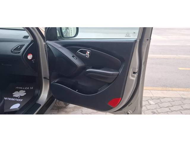 Hyundai IX35 2.0 4wd 163kc Панорама Климатроник !!Кожен салон!! - автомобили, коли, обяви за нови и употребявани 9