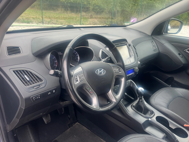 Hyundai IX35 1.6i - автомобили, коли, обяви за нови и употребявани 10