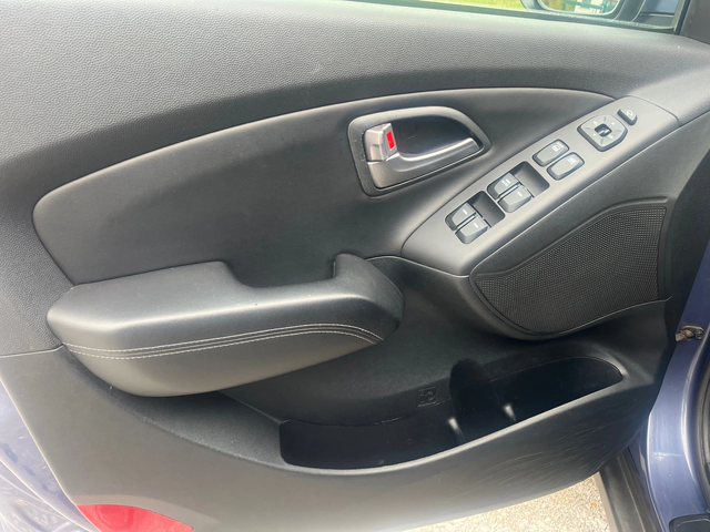 Hyundai IX35 1.6i - автомобили, коли, обяви за нови и употребявани 12