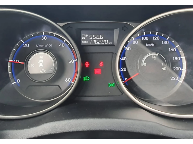 Hyundai IX35 2.0 CRDI 4WD COMFORT - автомобили, коли, обяви за нови и употребявани 10