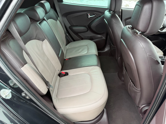 Hyundai IX35 2.0 CRDi / 4WD / 4X4 / KOJA / PODGREV / PARKTRONIC - автомобили, коли, обяви за нови и употребявани 12