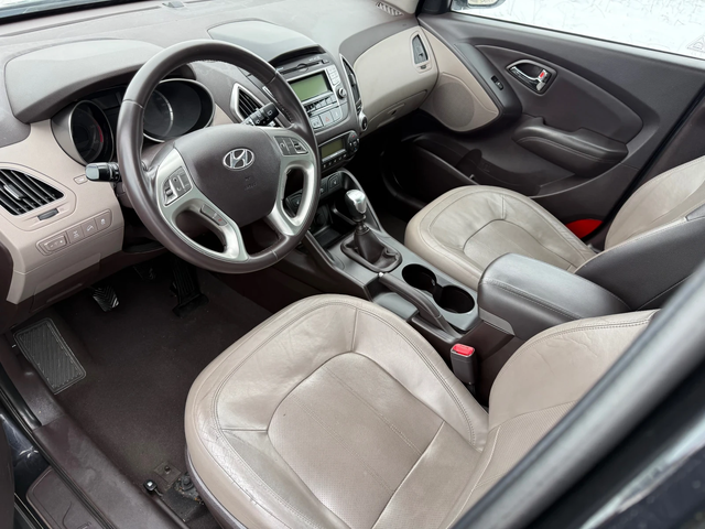 Hyundai IX35 2.0 CRDi / 4WD / 4X4 / KOJA / PODGREV / PARKTRONIC - автомобили, коли, обяви за нови и употребявани 8