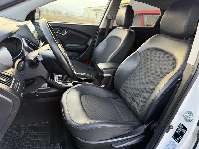 Hyundai IX35 1.7 CRDi / NAVI / CAMERA / KOJA / PODGREV / XENON - автомобили, коли, обяви за нови и употребявани 8