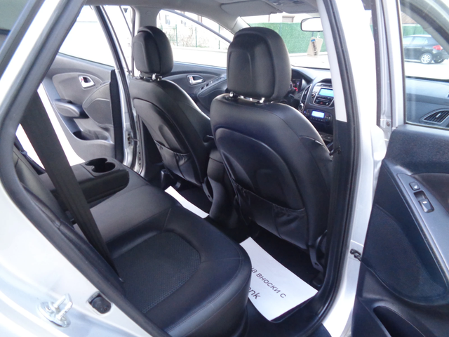 Hyundai IX35 1.7CRDI-KOJA-BARTER-LIZING - автомобили, коли, обяви за нови и употребявани 12